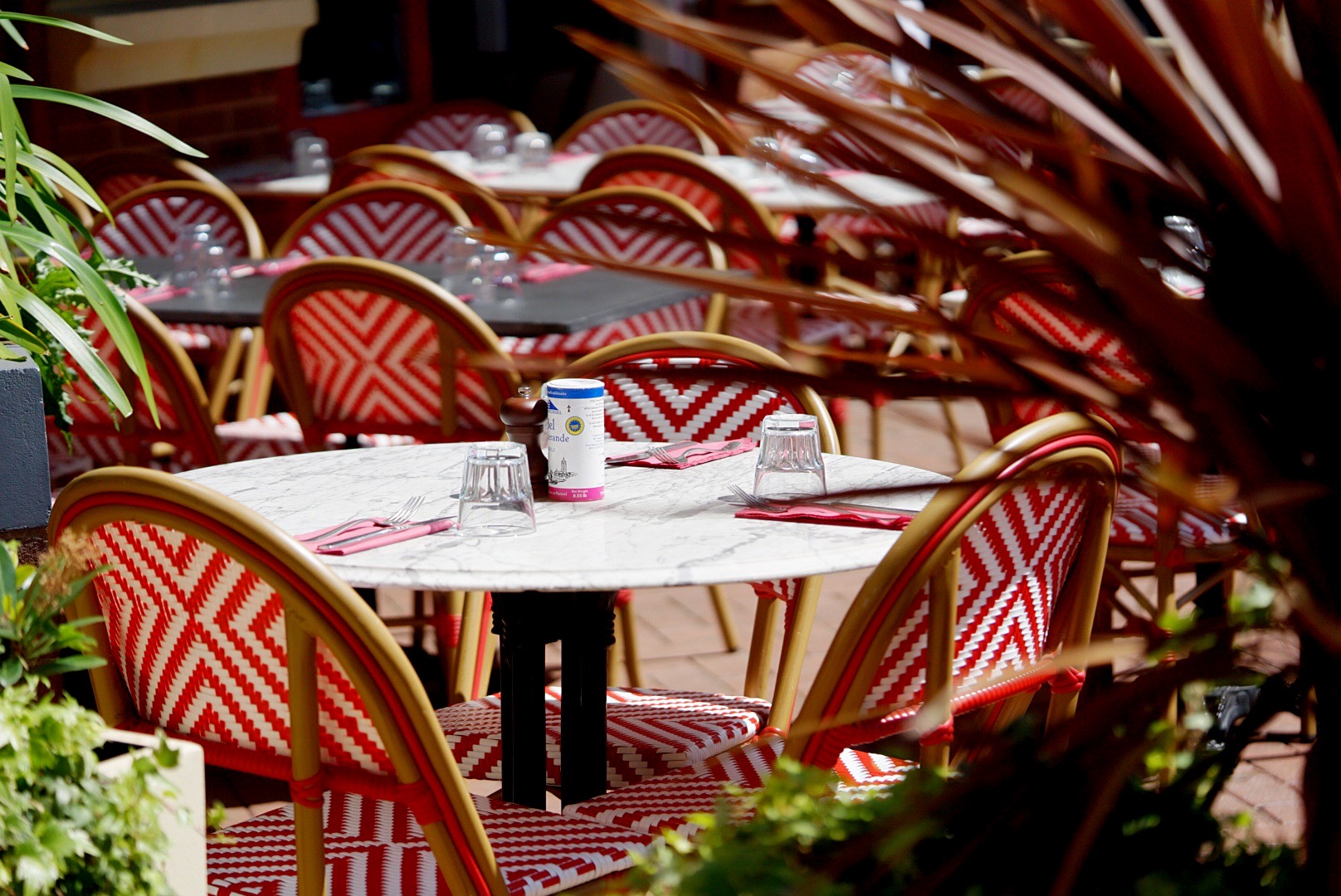 Les Chaises et Tables pour café et Restaurant Maroc